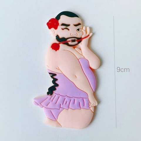 Que Kute SLC ông váy tím