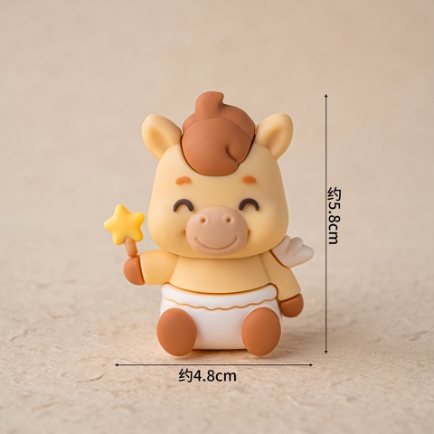 Kute ngựa ngồi cầm sao vàng