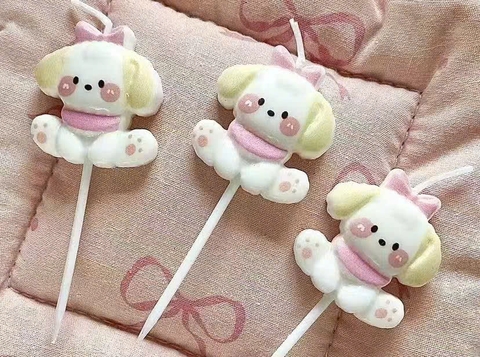 Nến cún trắng tai vàng nơ hồng (vỉ 3 que)