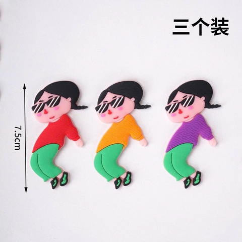 Kute SLC 3 cô gái ưỡn bụng