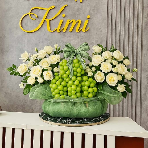 Giỏ Trái Cây Nho Mẫu Đơn Nhập Khẩu kèm Hoa Tươi (Mã 0004)