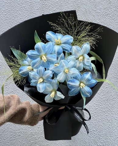 Tulip Like Blue    HTP0439