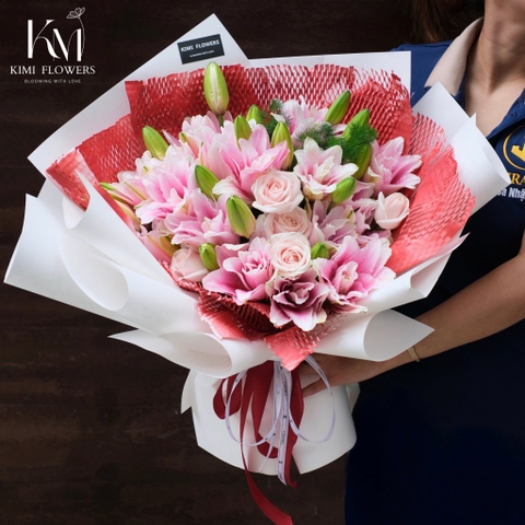 Lily Bloom    HTP0378