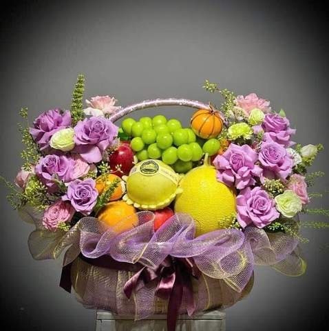 Giỏ Trái Cây Tươi Nhập Khẩu kèm Hoa Tươi  GTC0003