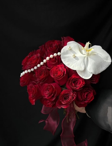 Hoa Cưới Cô Dâu Tone Đỏ  HTP0125