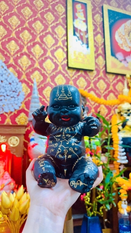 Tượng Kuman thầy Pongtawee