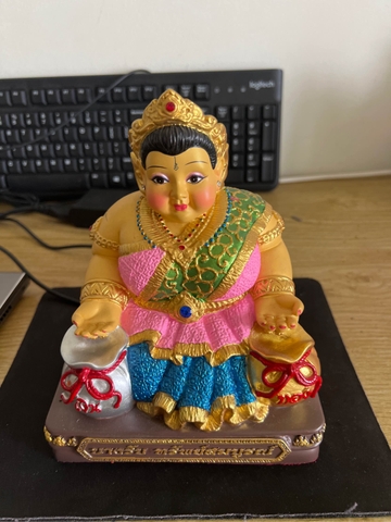 Tượng mẹ ngoắc