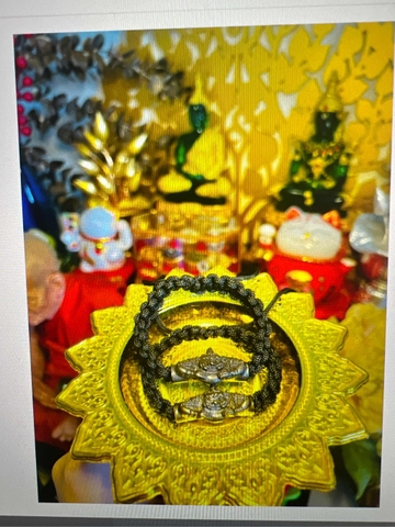 Vòng tay khắc chú thái lan