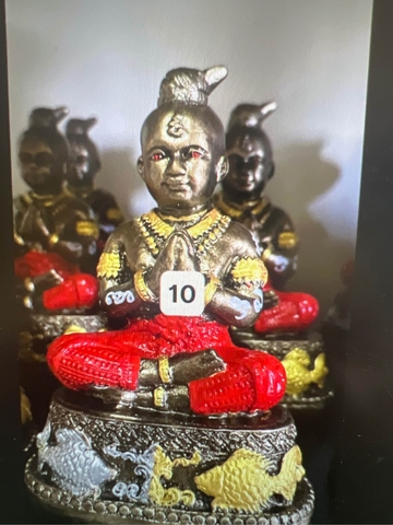 Tượng Kuman nâu