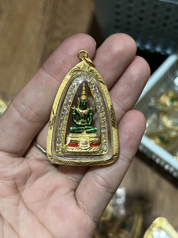 Mặt dây chuyền phật ngọc đính đá to - tặng kèm hộp nhung đỏ