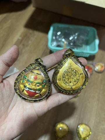Amulet giá rẻ