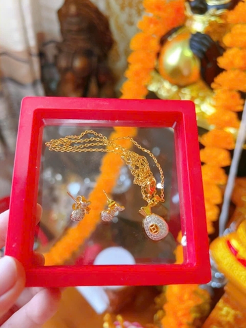 Bộ dây chuyền kèm bông tai