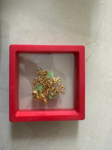 Vòng tay cỏ 4 lá