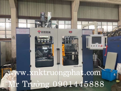 Máy thổi chai HDPE 4 đầu 2 kìm Trường Phát