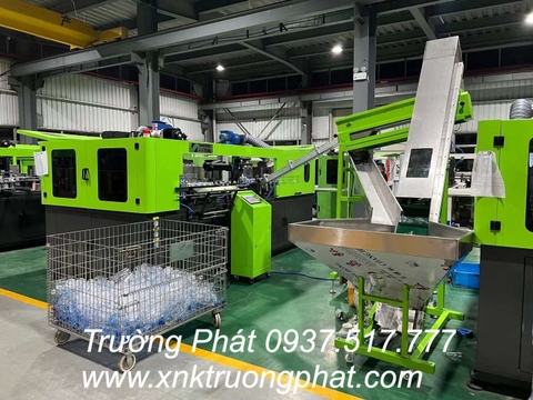 Máy thổi chai PET tự động motor servo bán tự động Trường Phát