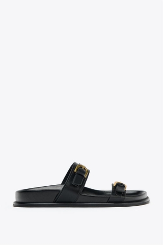 BUCKLED FALT SANDALS