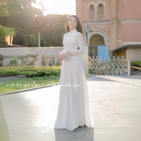 Áo Dài Màu Trắng Học Sinh Truyền Thống 4 Tà Chiffon Tay Dài Ôm Eo, Tôn Vóc Dáng Thanh Lịch Cuốn Hút