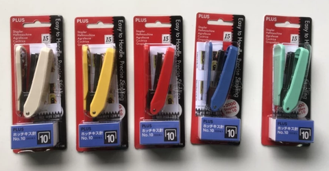 Dập ghim Plus kèm 2 hộp đạn
