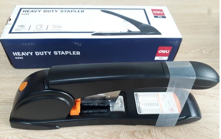D395 Máy dập ghim đại 240 tờ deli 395