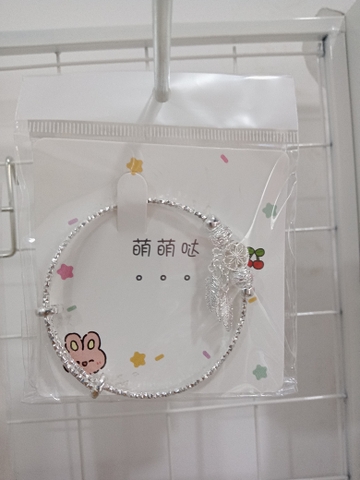 lắc chân nhiều mẫu