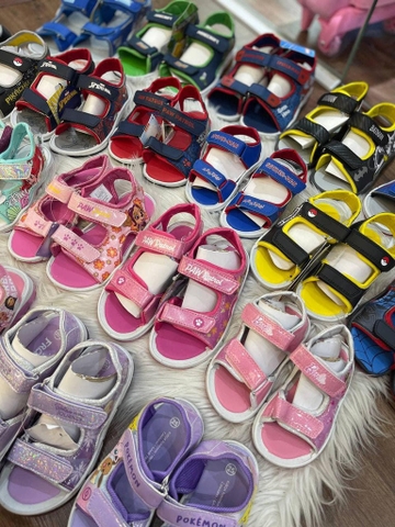 Sandal Disney có đèn phát sáng nhiều mẫu bé trai, bé gái