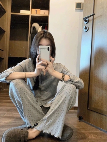Bộ ngủ nữ dài tay màu xám chất thun hoạ tiết hoa nhí