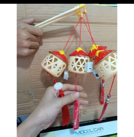 Đèn lồng nón lá Việt Nam sao vàng