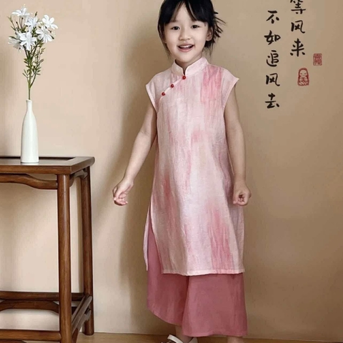Set cổ trang màu hồng loang áo dài và quần suông