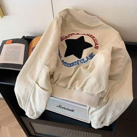 Áo khoác bomber màu be ngôi sao cho nữ