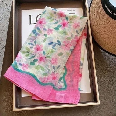 Khăn vuông linen họa tiết hoa hồng size 58x58cm