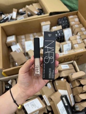 Kem che khuyết điểm NARS 1.4ml Radiant Creamy Concealer màu Vanilla (Light 2)