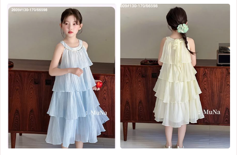 Váy maxi cổ yếm voan 4 tầng hãng Munaya Studio 2 màu xanh và vàng