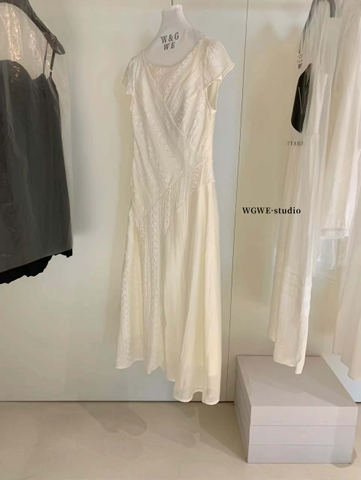 Váy voan hoa tay hến màu kem hãng WG.WE