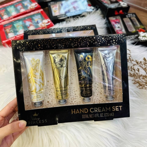 Set 4 tuýp kem tay Disney 4 mẫu