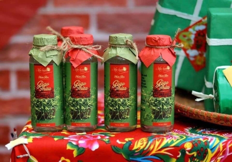 Nước tắm cây mùi già