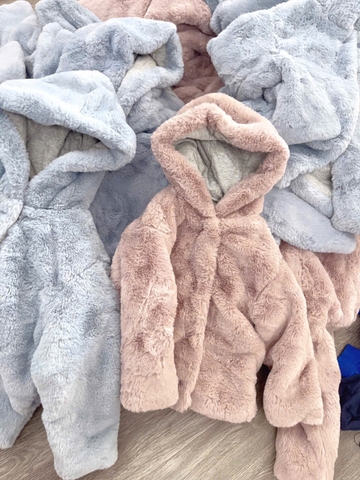 Áo khoác lông có mũ Mango 2 màu xanh và hồng