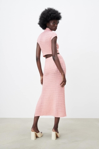 Chân váy len hồng Zara