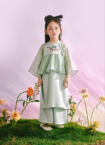 Áo dài lụa thêu hoa xanh Ngọc cho mẹ và bé