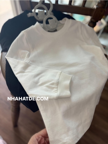 Áo cotton dài tay Toto Heroes cổ tròn 2 màu đen, trắng