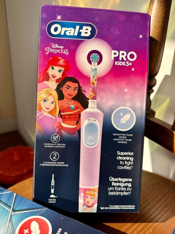 Bàn chải điện Oral B Pro cho bé (mẫu mới)