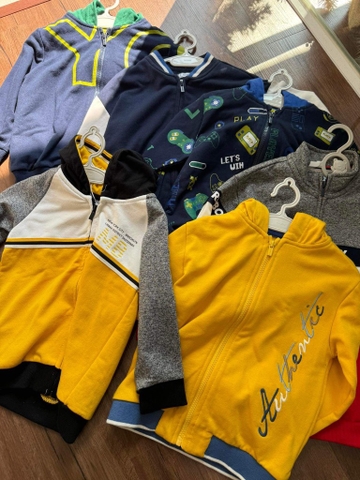 Áo khoác nỉ có mũ hãng Mayoral 6 mẫu cho bé trai