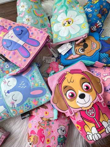 Hộp bút Smiggle dọc thay đổi kích thước nhiều mẫu