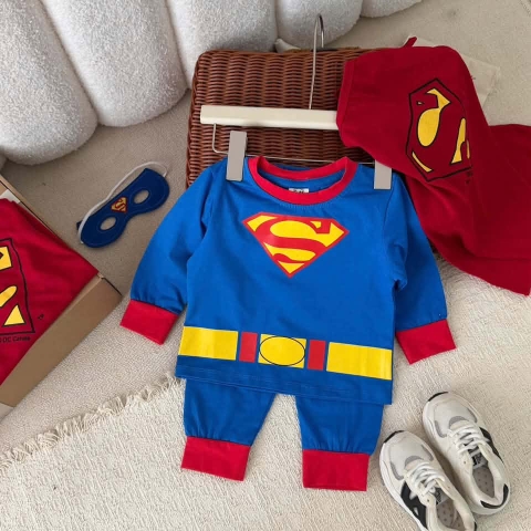 Bộ cotton Superman dài tay xanh đỏ kèm áo choàng và mặt nạ