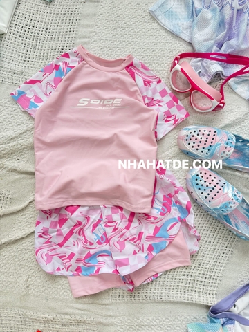 Bộ bơi SOIOE áo cộc raglan mix quần sooc 2 lớp hoa văn hồng bé gái