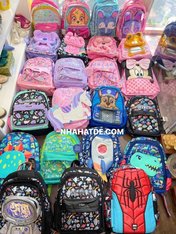 Balo Smiggle mẫu 3D size 36x28cm cho bé trai, bé gái