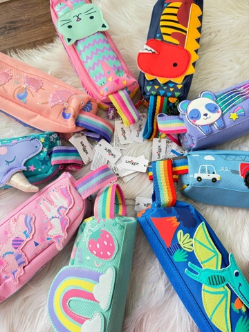 Túi bút mềm Smiggle size nhỏ 22x7x6cm nhiều mẫu cho bé trai, bé gái