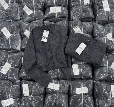 Áo khoác cardigan Zara len xám lông chuột