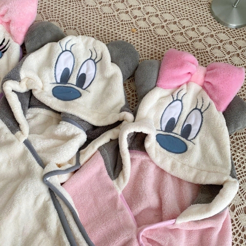 Khăn choàng tắm Mickey Minnie Daisy 4 mẫu 70x140cm