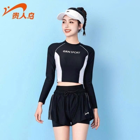 Bộ bơi nữ Yuke áo dài quần đùi cạp cao GRN SPORT đen phối trắng