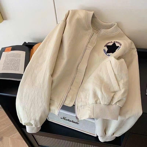 Áo khoác bomber màu be ngôi sao cho nữ